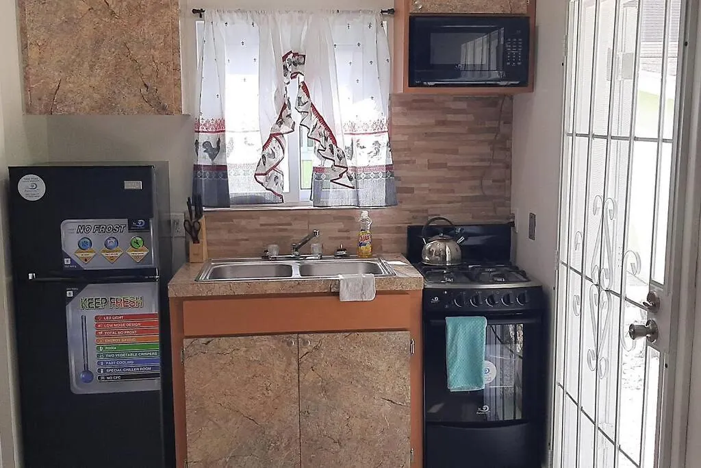 Appartamento Budget & Basic In Local Neighborhood, 7Min Drive To Downtown Nassau Beach Paradise Bahamas